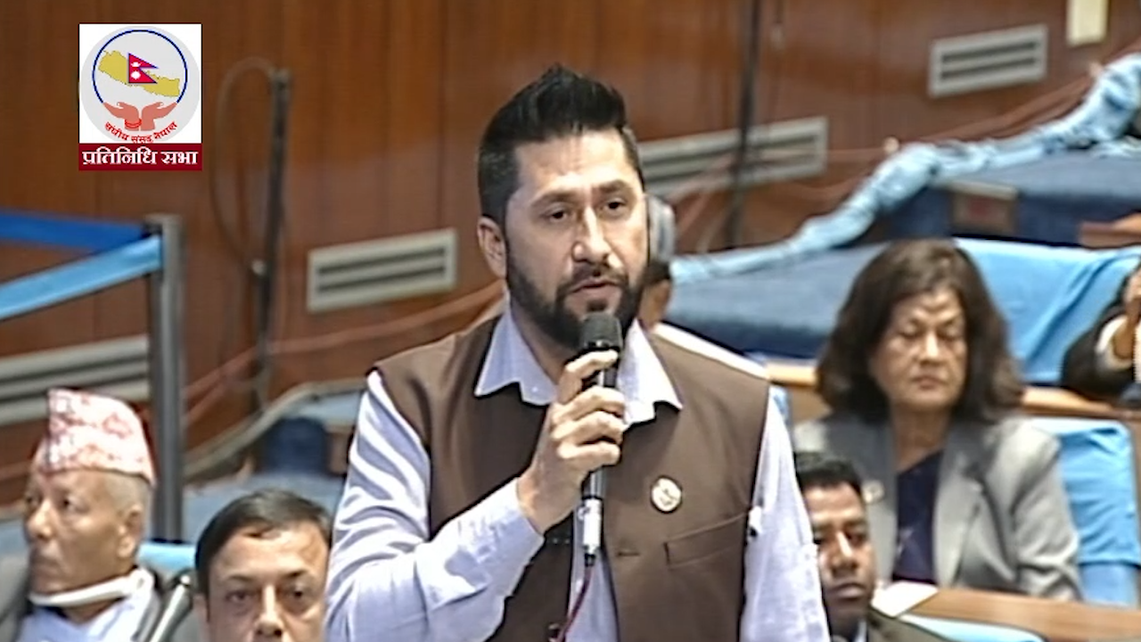 सुन र जग्गा काण्डमा आफ्ना मान्छे पर्नेबित्तिकै सरकार सुस्तायो : रवि लामिछाने